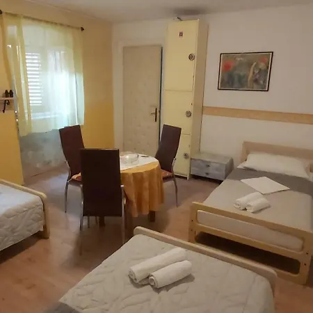 Room-ivann *